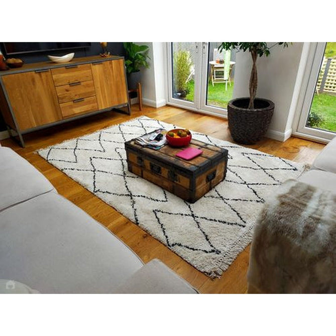 Boho 8280 Modern Moroccan Berber Soft Plush Shaggy White/Black Rug-Think Rugs-Rug Love - The Most Loved Rug Store