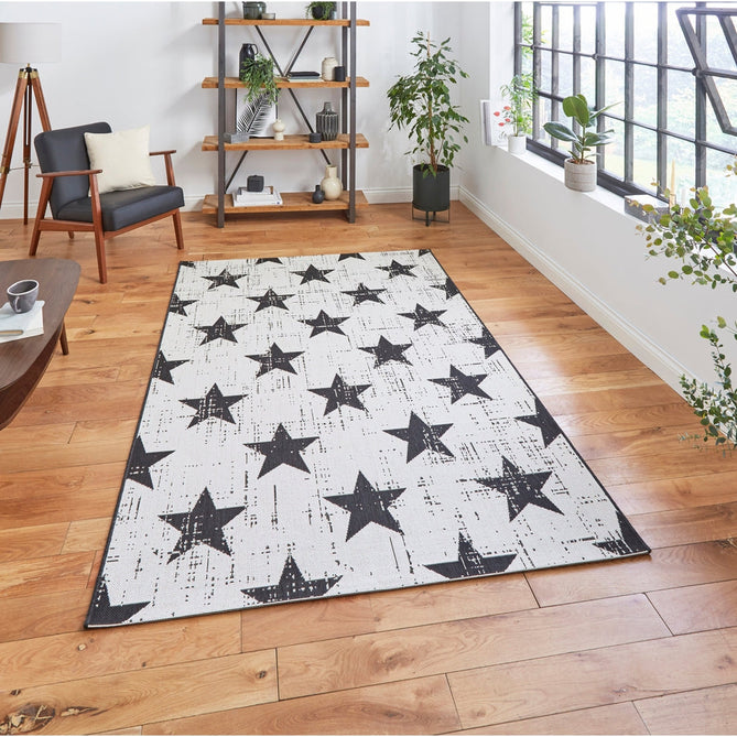 Santa Monica 48648 Star Durable Stain-Resistant Weatherproof Flatweave In-Outdoor White/Black Rug-Think Rugs-Rug Love - The Most Loved Rug Store