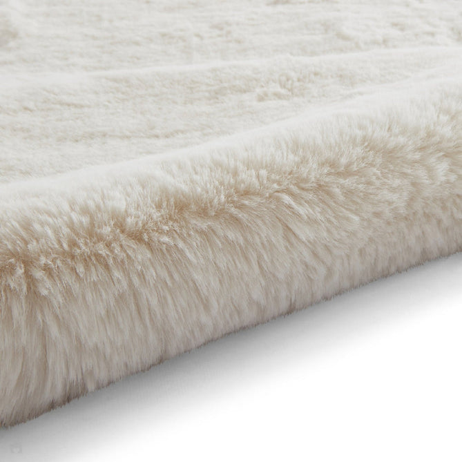 Super Teddy Super Soft Plush Hi Pile Silky Faux Fur Polyester Shaggy Sheepskin Ivory Rug-Think Rugs-Rug Love - The Most Loved Rug Store